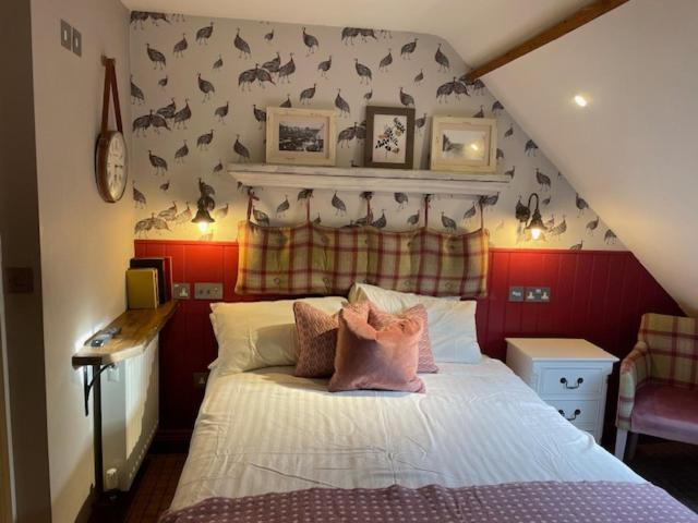 The Golden Pheasant Inn Burford Zewnętrze zdjęcie